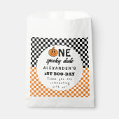 Oranje One Spooky Dude Halloween 1st Birthday Bedankzakje (Voorkant)