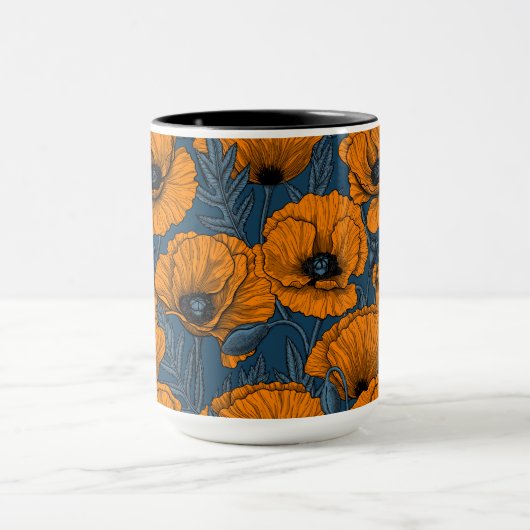 Oranje papaver op donkerblauw mok (Midden)