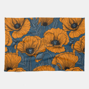 Oranje papaver op donkerblauw theedoek