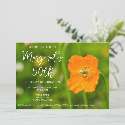 Oranje papaver op groene foto 50ste verjaardag kaart (Staand voorkant)