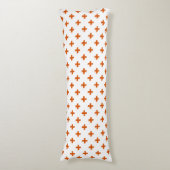 Oranje polka kruist wit lichaamskussen (Voorkant Verticaal)