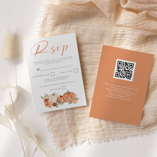 Oranje pompoenen Herfst Florals Script QR-code RSVP Kaartje