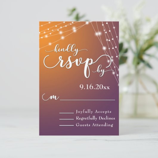 Oranje Pruim Ombre & Lichte Strings Bruiloft RSVP (Staand voorkant)