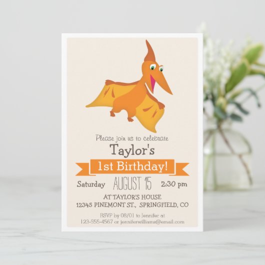 Oranje Pterodactyl Dinosaur Kind Verjaardagsfeest Kaart (Staand voorkant)