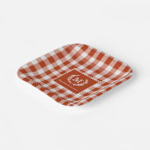 Oranje-Red Gingham Monogram Crest Custom Papieren Bordje (Gebogen)