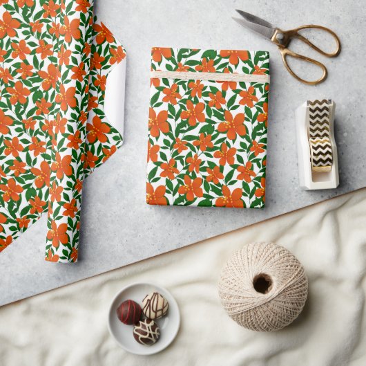 Oranje Rode Bloemen Groene Botanicals Patroon Cadeaupapier (Crafts)