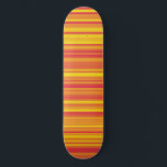 Oranje rode gele strepen persoonlijk skateboard<br><div class="desc">Oranje Red Yellow Stripes skateboard</div>