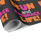 Oranje roze tekstechniek met draaiende marathon cadeaupapier (Rol Hoek)