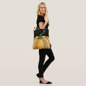 Oranje Sparkle Pumpkin Halloween Birthday Party Tote Bag (Op model)