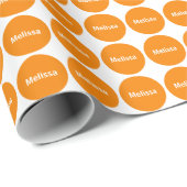 Oranje Stippen patroon op wit met naam Cadeaupapier (Rol Hoek)