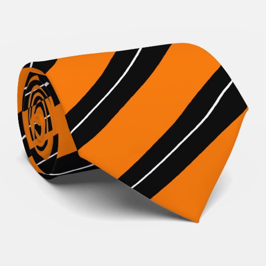 Oranje streep + witte pap stropdas (Opgerold)