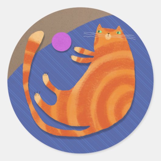 Oranje tabby kat met speelgoed ronde sticker (Voorkant)