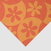 Oranje tangerine bloemen op mid-century scallop tissuepapier (Detail)