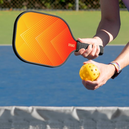 Oranje tot geel meetkundig omgrenzingsprofiel pickleball paddle (Insitu)