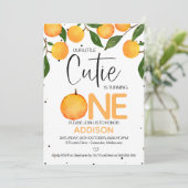 Oranje uitnodiging voor eerste verjaardag van klei (Staand voorkant)