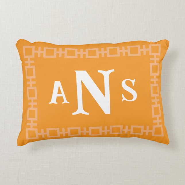 Oranje vierkant Grieks sleutelmonogram Accent Kussen (Voorkant)