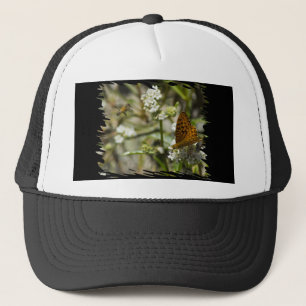 Oranje vlinder en bijen trucker pet