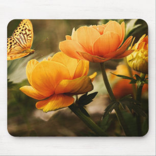 Oranje vlinder en bloemen muismat