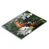 Oranje vlinder en witte bloesems notitieboek (Linkerzijde)