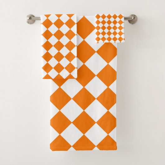 Oranje wit Checker Diamantpatroon Bad Handdoek (Insitu)