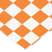 Oranje wit geruit controlepatroon korte tafelloper (Hoek)