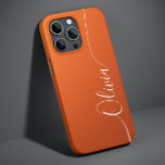 Oranje Witte Legant Calligrafieschrift Naam Case-Mate iPhone 14 Hoesje<br><div class="desc">Oranje Shimmer White Elegant Calligraphy Script Custom Personalized Name iPhone 14 Smart Phone Case kenmerkt een modern en trendy eenvoudig en stijlvol ontwerp met uw gepersonaliseerde naam in elegante handgeschreven kalligrafiescript-typografie op een metalen oranje shimmer achtergrond. Ontworpen door ©Evco Studio www.zazzle.com/store/evcostudio</div>