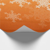Oranje Witte Sneeuwvlokken Minimalistische Kerst Cadeaupapier (Hoek)