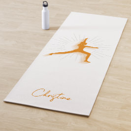 Oranje-witte yogapose met aangepaste naam yogamat