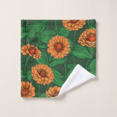 Oranje Zinnia bloemen, groene bladeren op donkergr Bad Handdoek (Wasdoekje)