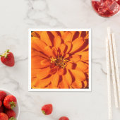 Oranje Zinnia Flower Paper servet (Insitu)