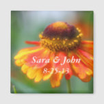 Oranje Zinnia Flower Wedding Favor Magnet<br><div class="desc">De lieflijk oranje en gele fotografie van zinnia-bloemen door Susan bruiloft begunstigt koelkast magnet. Vul uw gegevens in in de sjabloon. Breng meer veranderingen in doopvontgrootte, stijl, en kleur door op aan te klikken aan. Neem contact met me op als je vragen of verzoeken hebt. Dit ontwerp is beschikbaar op...</div>