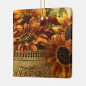 Oranje zonnebloemen in tin mandje keramisch ornament (Links)