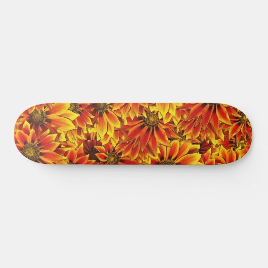 Oranje zonnebloemen persoonlijk skateboard (Horizontaal)