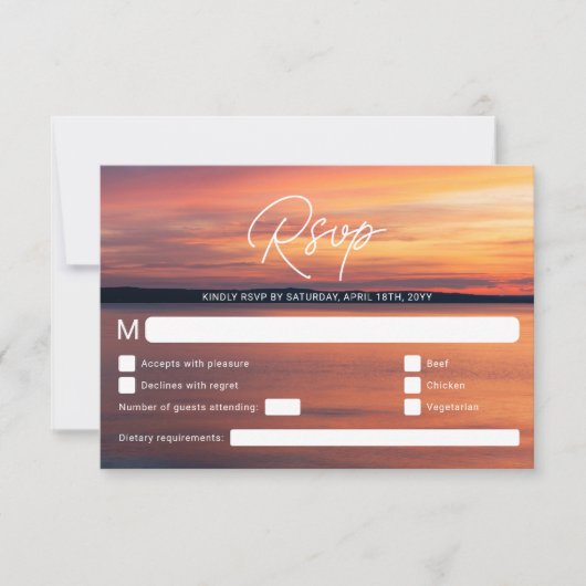 Oranje zonsondergang bestemming bruiloft of strand RSVP kaartje (Voorkant)