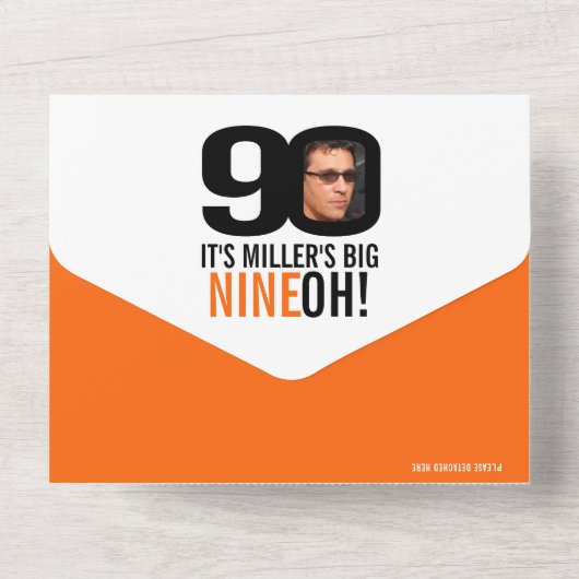 Oranje zwarte 90ste Verjaardagsfeest aangepaste fo All In One Uitnodiging (Achterkant)