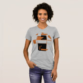 Oranje zwarte MCM-geïnspireerde geometrische Abstr T-shirt (Voorkant volledig)