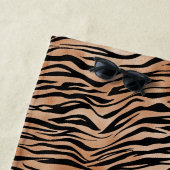 Oranje zwarte tijgerafdrukken strandlaken (In situ)