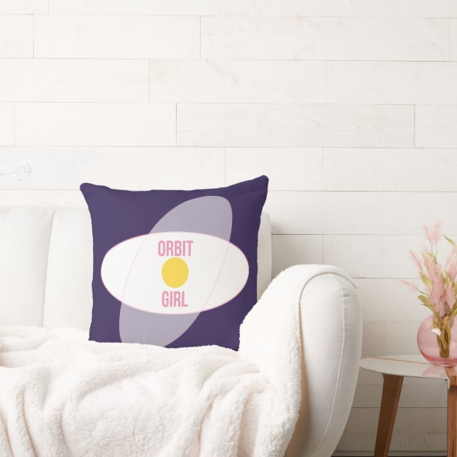 Orbit Girl — 90s Maximalist Throw Pillow | Retro  Kussen (Bank)