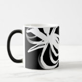 Orchid Noir: Abstract zwart en wit Magische Mok (Links)