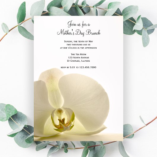 Orchid on White Moederdag Brunch Invitation Kaart