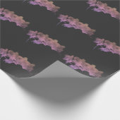 Orchidee Ipanema schaduw op een donkere achtergron Cadeaupapier (Hoek)