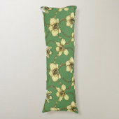 Orchideeën en kettingen, geel en geelgroen lichaamskussen (Voorkant Verticaal)