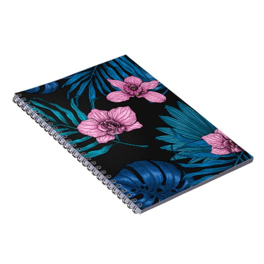 Orchideeën en palmbladeren, roze en blauw op zwart notitieboek (Rechterzijde)