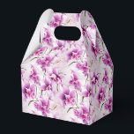 Orchids Party Treat Box Bedankdoosjes<br><div class="desc">Party favourbox wordt getoond met een mooie paarse orchideeën bloemenprint. Pas dit object aan of koop het object zoals het is. Tip: voeg gewoon je geweldige traktaties toe en voeg wat feestelijk lint toe. Afbeelding onder licentie</div>