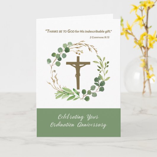 Ordination Jubileum Greenery Wreath Crucifix Kaart (Gele Bloem)