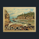 Oregon Briefkaart Beach Cliffs Vintage Travel<br><div class="desc">Oregon in Vintage Travel-stijl met een kustgebied met de Stille oceaan en de schilderachtig rotskust van Oregon. Bedankt op Barbara Eckstein's foto als basis: http://bit.ly/1tRrSS6</div>