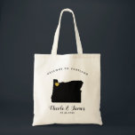 Oregon Map Wedding Welcome Bag Tas, zwart & goud Tote Bag<br><div class="desc">Het weekend van de bruiloft heet cadeautas voor gasten uit de stad voor je bruiloft,  met afbeelding van Oregon,  met gouden hart. Vul tas met je favoriete godies.</div>
