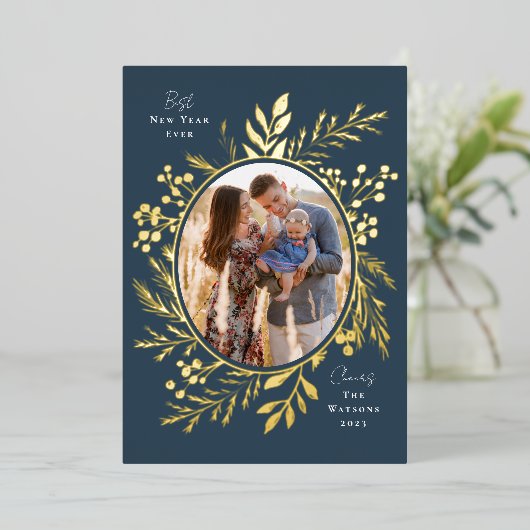 Organic Winter Botanicals Oval Photo Shape Navy Folie Feestdagenkaart (Staand Voorkant)