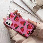 Organische zomeraardbeien rood op roze achtergrond Case-Mate iPhone case