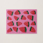 Organische zomeraardbeien rood op roze achtergrond legpuzzel (Horizontaal)